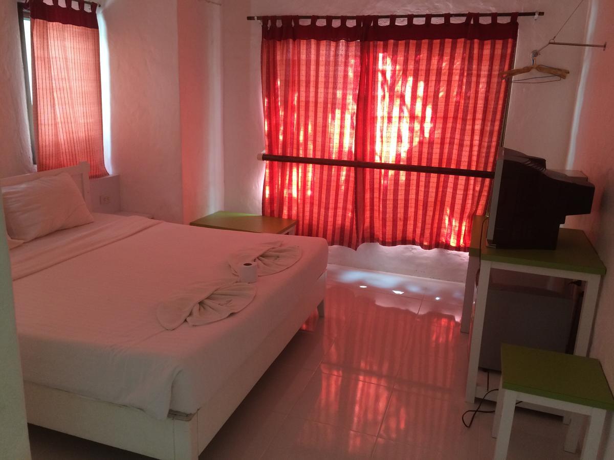 Hotel The White Phi Phi Islands Esterno foto